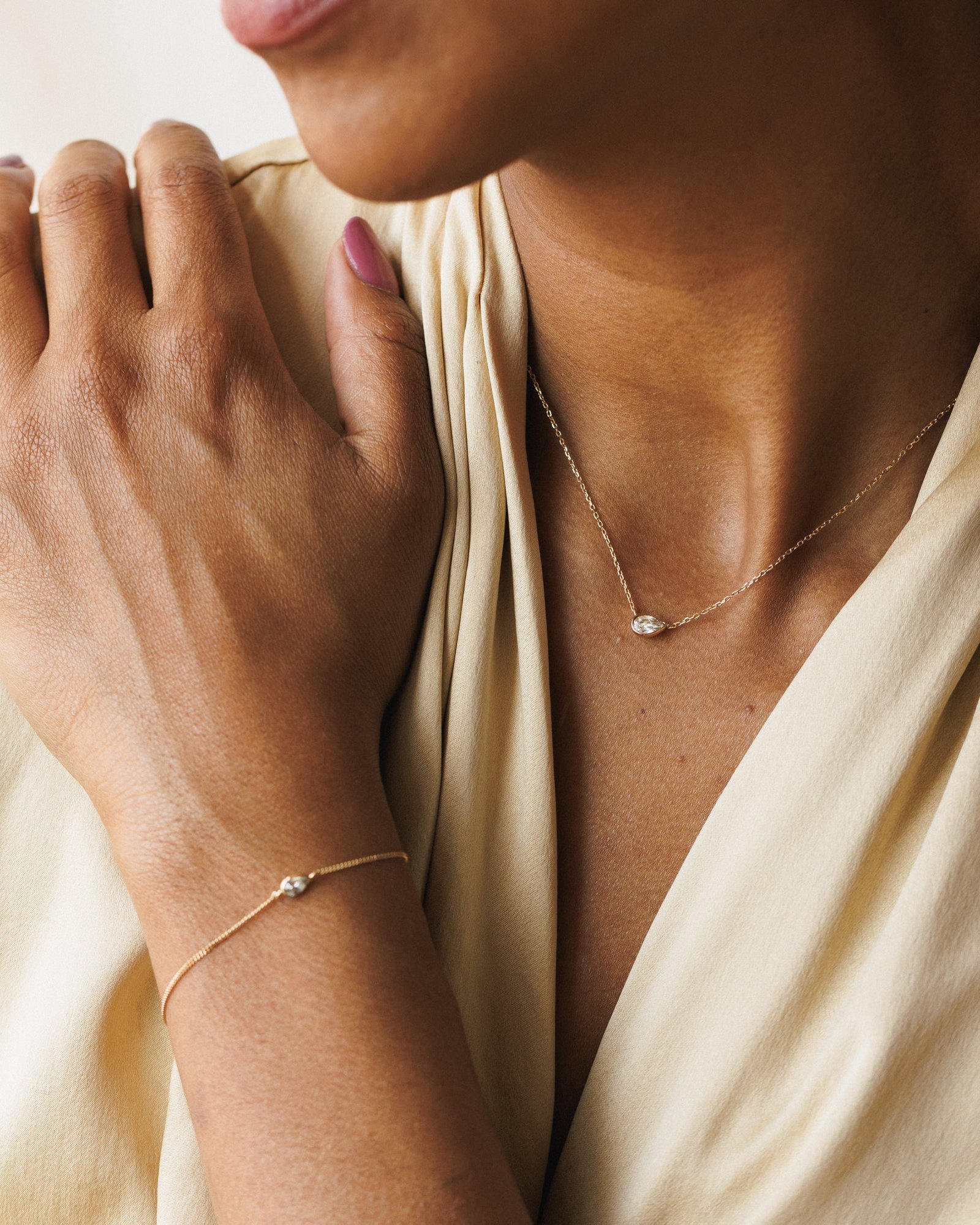 white sapphire zephyr necklace white sapphire zephyr necklace